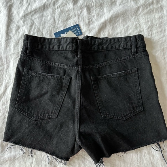Black denim shorts - Picture 2 of 3
